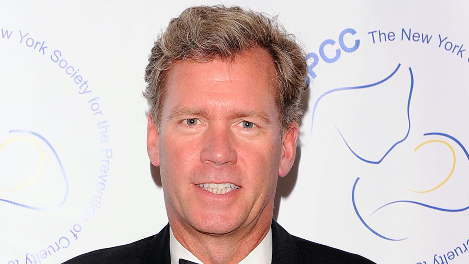 cheats/2011/06/30/predator-host-caught-cheating-on-camera/chris-hansen-affair-cheat_lgyj3n