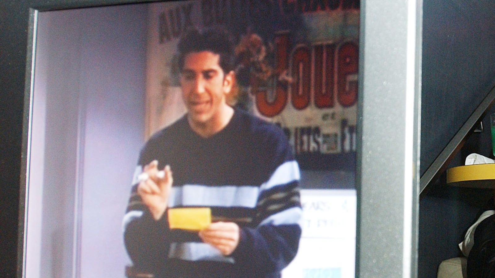 2004-05-06T000000Z_1927991418_RP4DRIHELCAB_RTRMADP_3_LEISURE-FRIENDS_a3e8hn