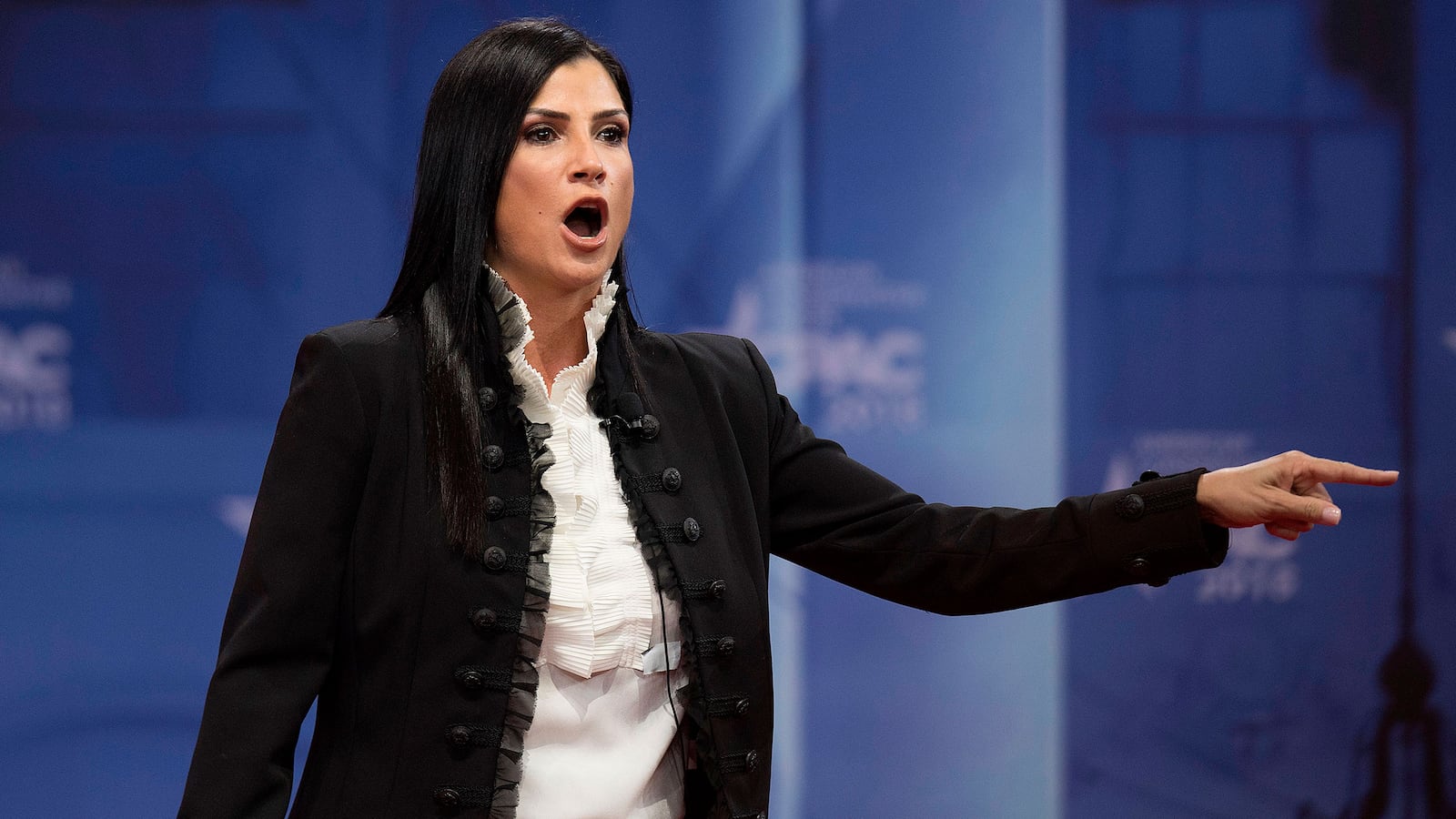 180309-tirado-dana-loesch-hero-1_j20njb