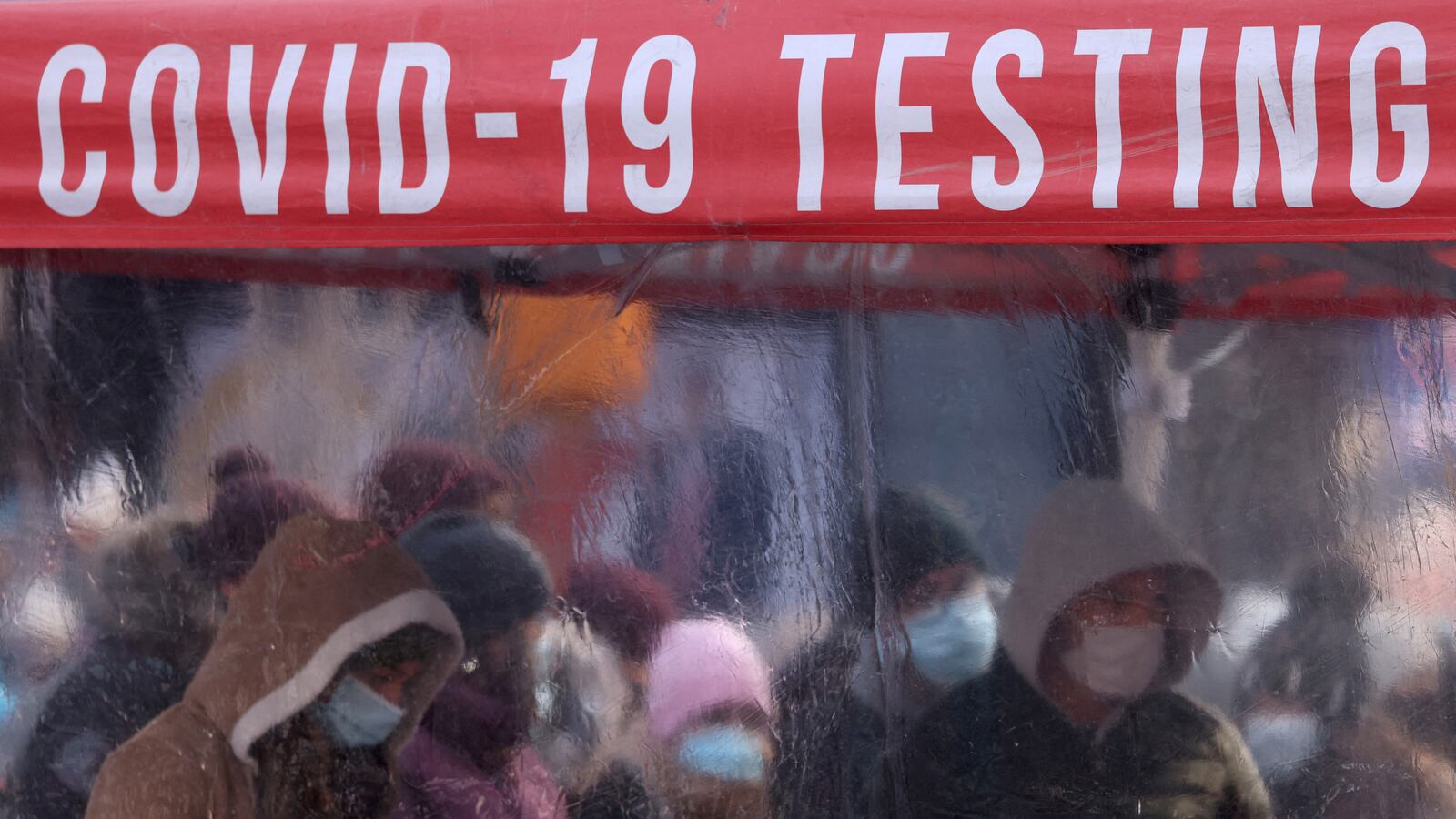 2021-12-20T215032Z_557819619_RC2GIR9YJ27V_RTRMADP_3_HEALTH-CORONAVIRUS-USA-VARIANT_ct9unq