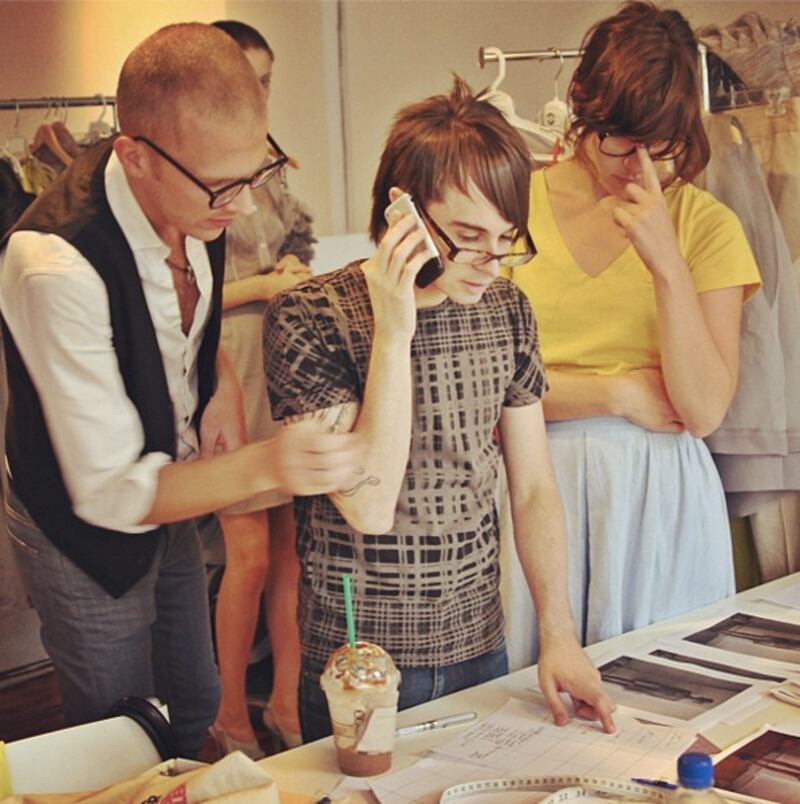 galleries/2013/03/24/zach-braff-wiz-khalifa-more-celebrity-twitter-pictures-photos/130224-twitpics-siriano_rlavpx