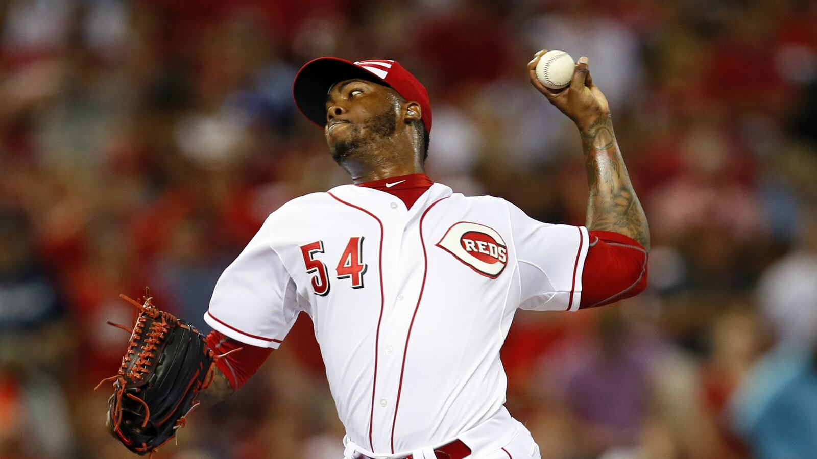 cheats/2015/12/08/reds-pitcher-accused-of-choking-gf/151208-reds-chapman-domestic-violence-cheat_s3zymo