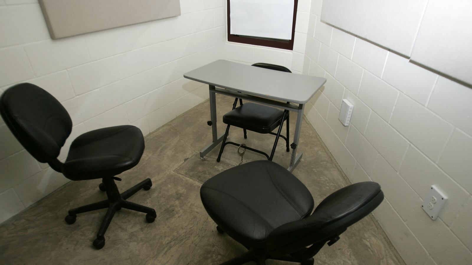 articles/2012/05/25/new-research-suggests-enhanced-interrogation-not-effective/interrogation-schneiderman_hbj96h