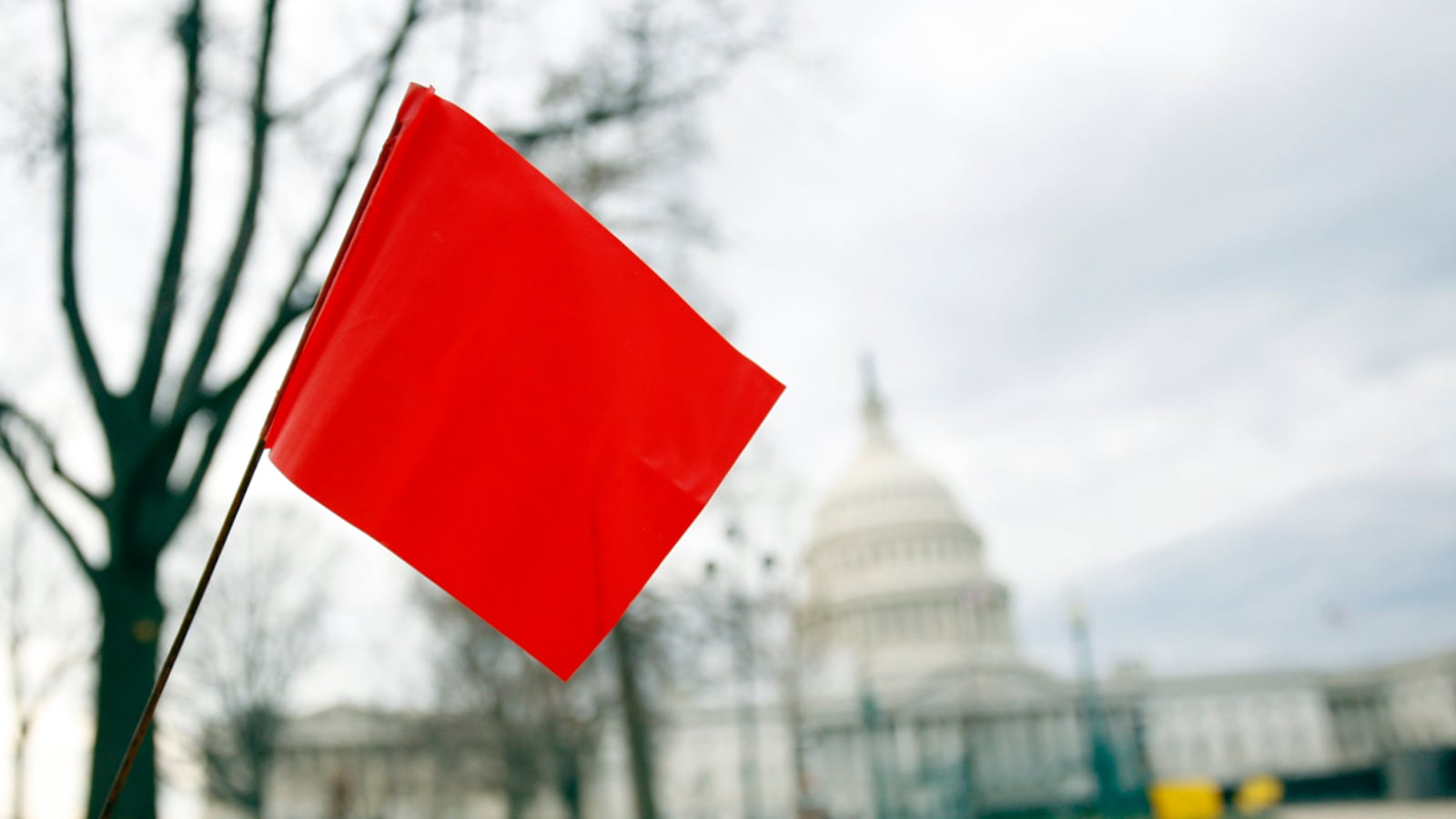 articles/2011/12/16/congress-strikes-funding-deal-and-averts-latest-potential-shutdown/government-shutdown-murphy_yyklzi