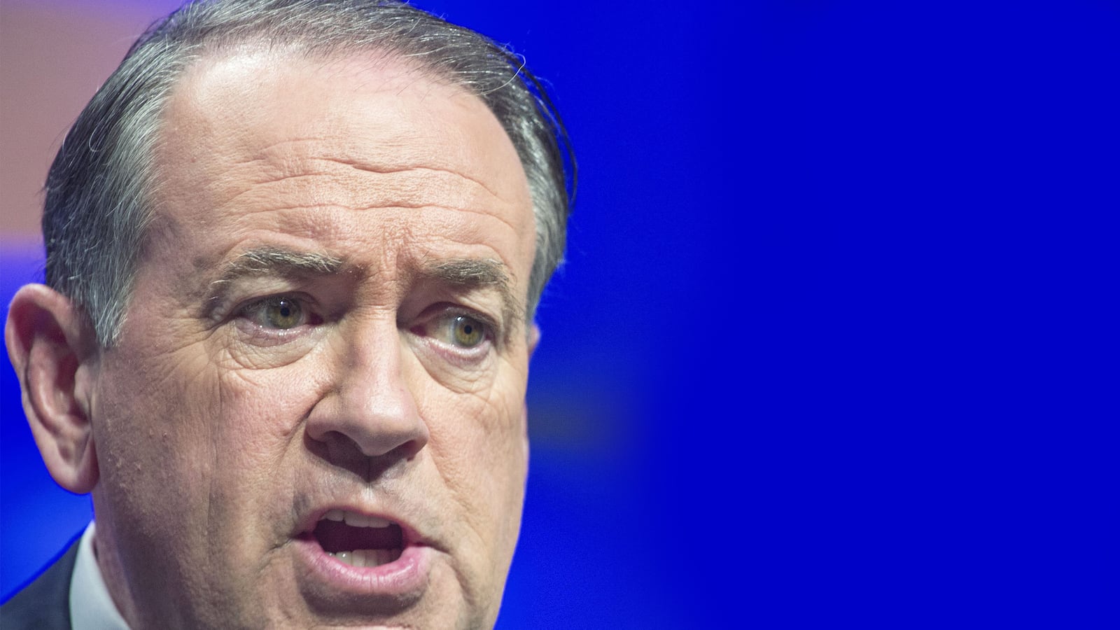 articles/2015/08/11/huckabee-s-dystopian-abortion-plan/150808-woodruff-huckabee-military-tease_hiocbu