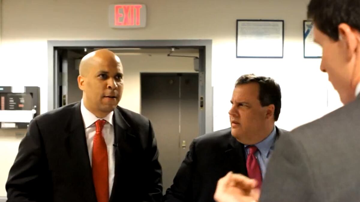 articles/2012/05/16/new-jersey-s-chris-christie-and-cory-booker-eschew-partisan-bickering-for-collaboration/booker-christie-video-avlon_nnkunc