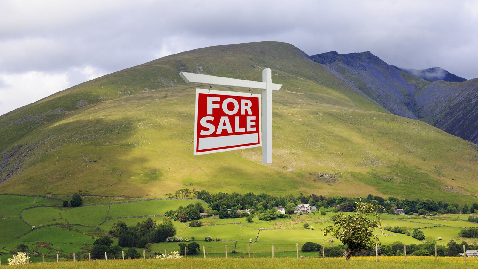 articles/2014/08/24/for-sale-the-3m-british-mountain-with-aristocratic-family-feud-included/140822-sykes-mt-tease_xz5obv