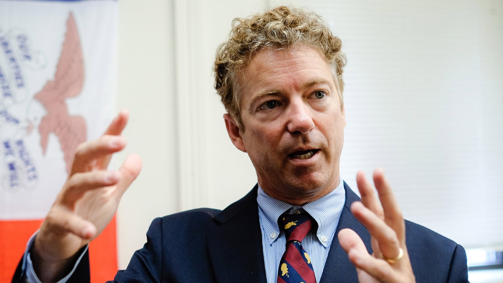 articles/2014/08/14/rand-paul-blame-big-government-for-ferguson/140814-nuzzi-rand-ferg-tease_q5se70