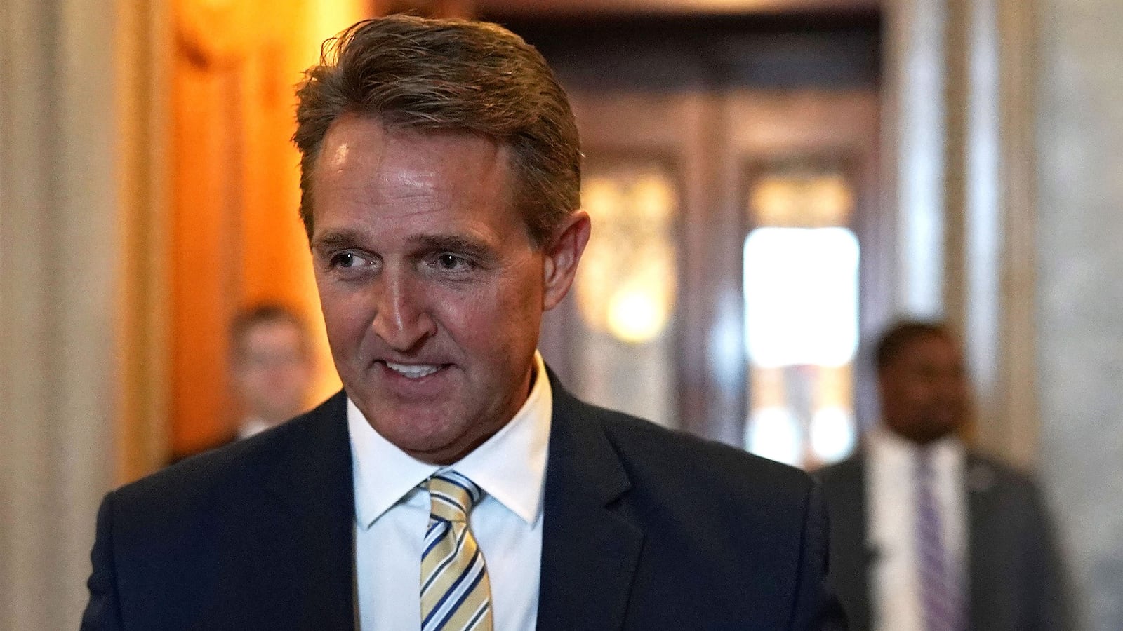 180118-desiderio-jeff-flake-hero_lg9szy