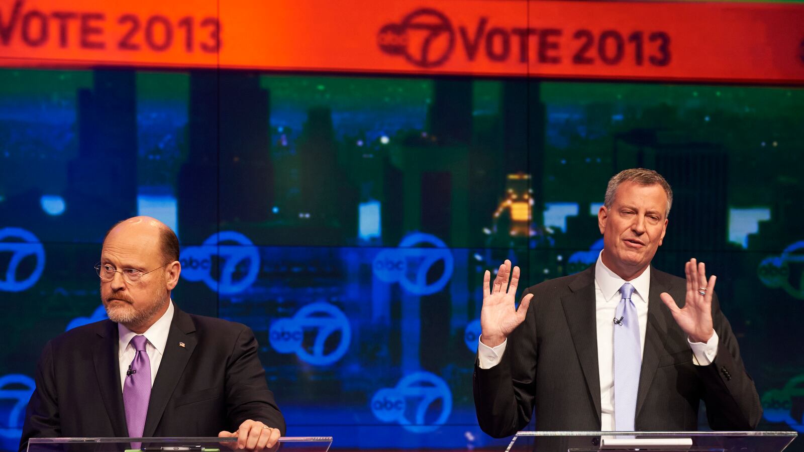 articles/2013/10/16/new-york-city-mayoral-debate-features-strong-sparring-but-no-knockout/131015-freedlander-mayor-debate-tease_gbbnpy