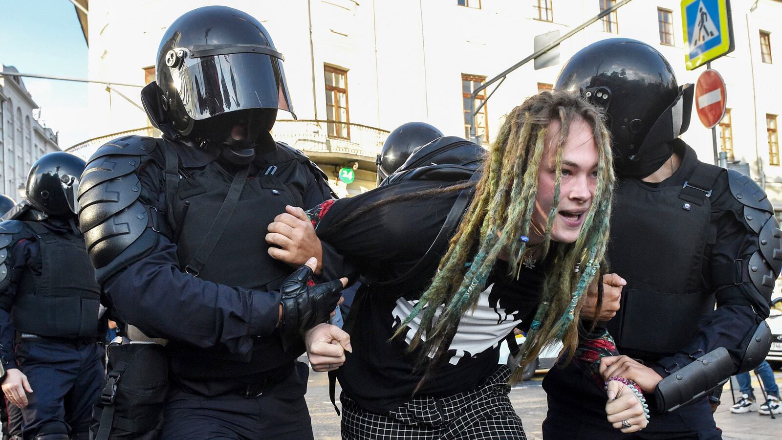 190812-Knight-Moscow-Protests-tease_eicyv5