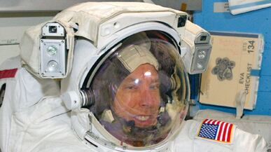 cheats/2011/05/26/soap-in-eye-nearly-derails-space-mission/andrew-feustel_uxsjvc