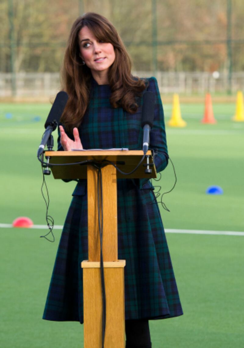 articles/2012/12/03/kate-middleton-pregnant-6-fashion-clues/MiddletonPodium_wuwfeo