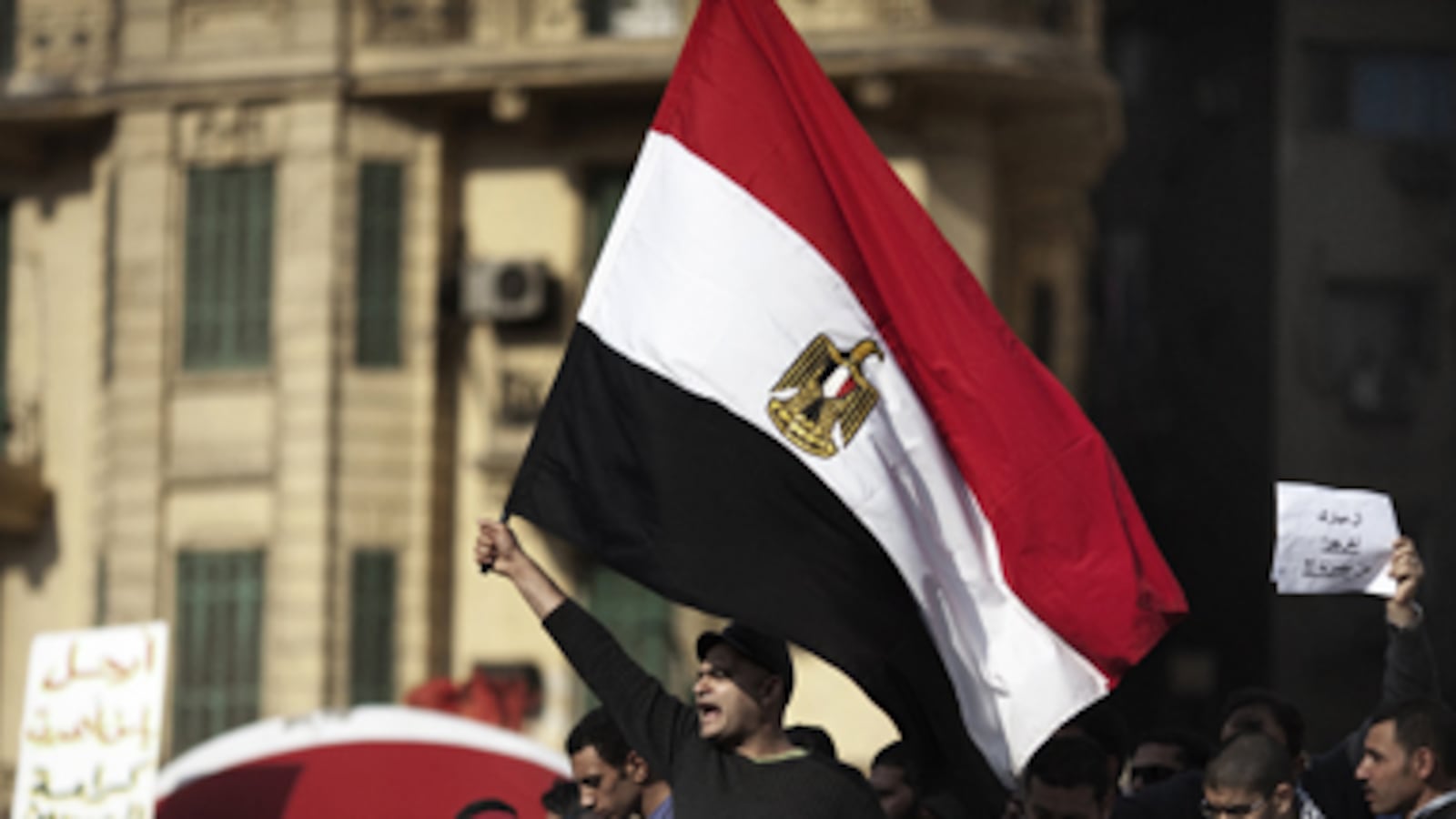 articles/2011/01/30/continued-unrest-in-egypt/lindsey-cairo-unrest_156715_bhwstq