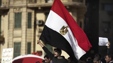 articles/2011/01/30/continued-unrest-in-egypt/lindsey-cairo-unrest_156715_bhwstq