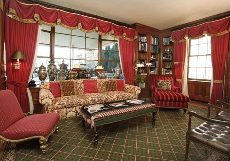 galleries/2010/08/05/stars-homes-for-sale/celebrity-homes---ferragamo_v0czf4