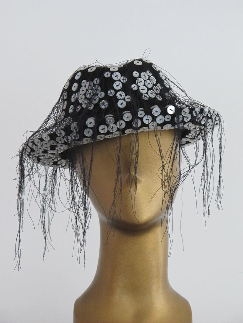 galleries/2013/08/01/anna-piaggi-and-her-hats-photos/130801-Anna-Piaggi-04_sbzkdb