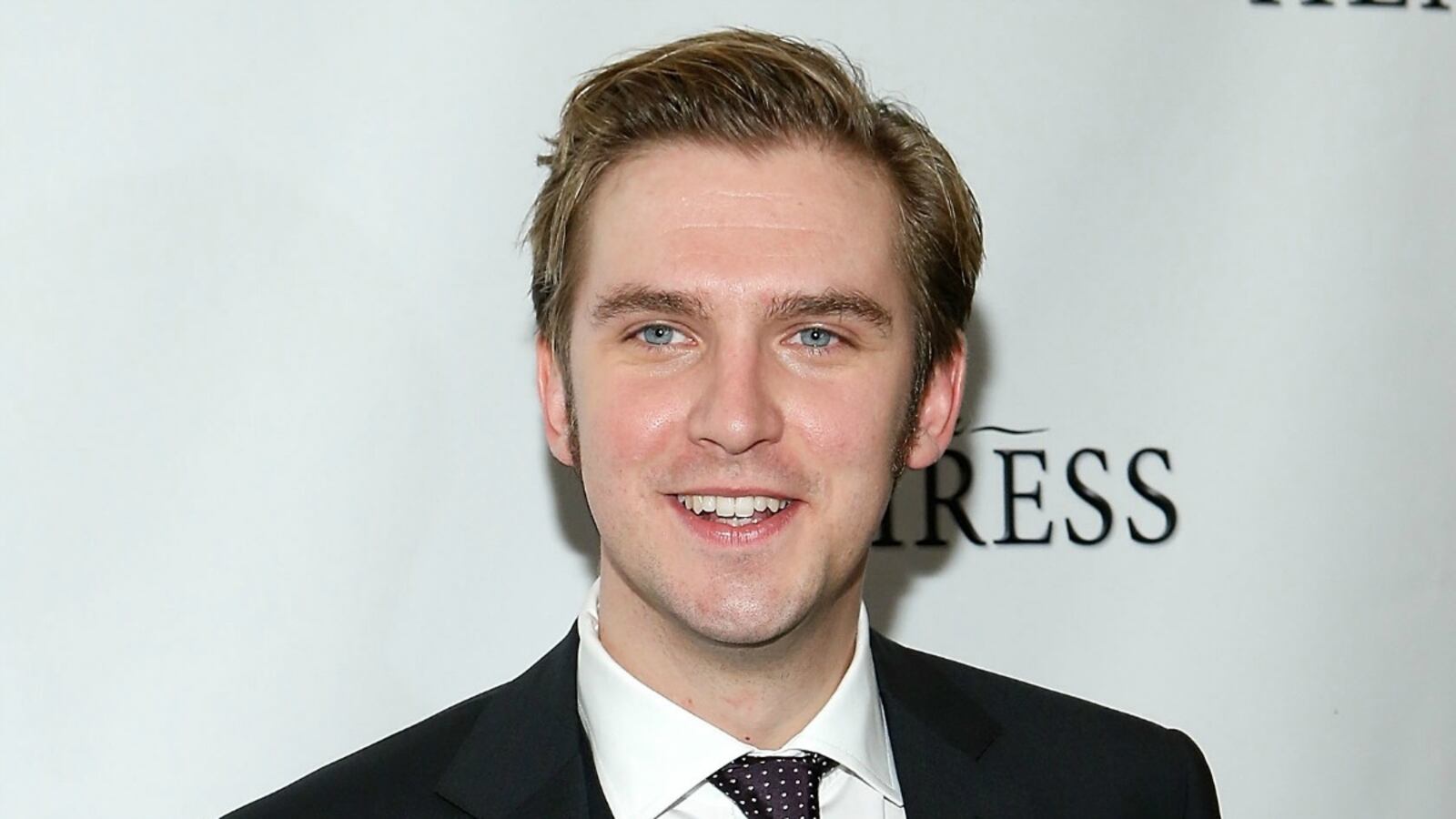 cheats/2012/12/26/dan-stevens-leaving-downtown-abbey/dan-stevens-cs_ad6pfl