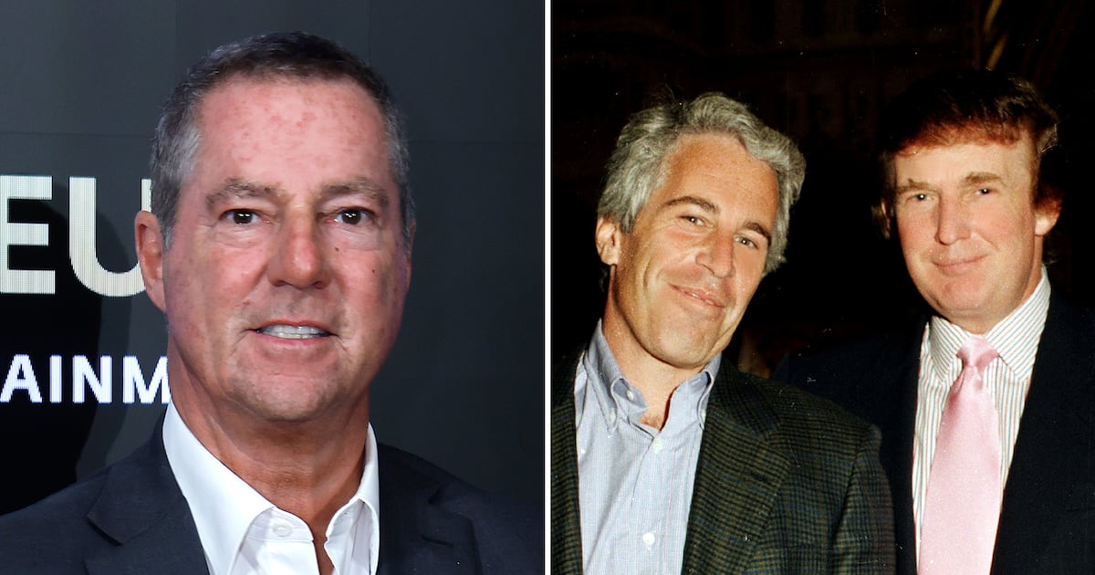 Law Firm Chief Who Bowed to Trump Finally Quits Over Epstein Ties