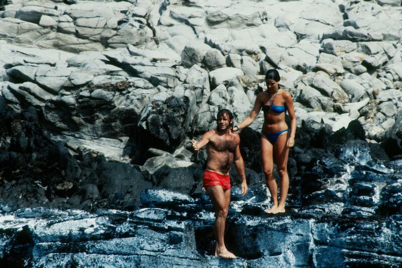 galleries/2014/02/27/paparazzi-photographers-stars-and-artists-at-the-centre-pompidou-photos/paparazzi-gal-caroline_et_guillermo_vilas_kiheft