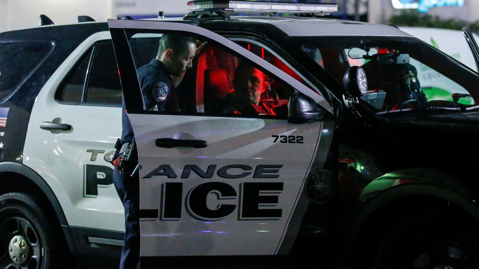 2019-01-05T150156Z_511985082_RC1BD4AF8000_RTRMADP_3_CALIFORNIA-SHOOTING_vbacet