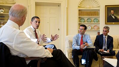 cheats/2009/01/29/business-casual-at-the-white-house/obama-white-house-casual_jdklr2