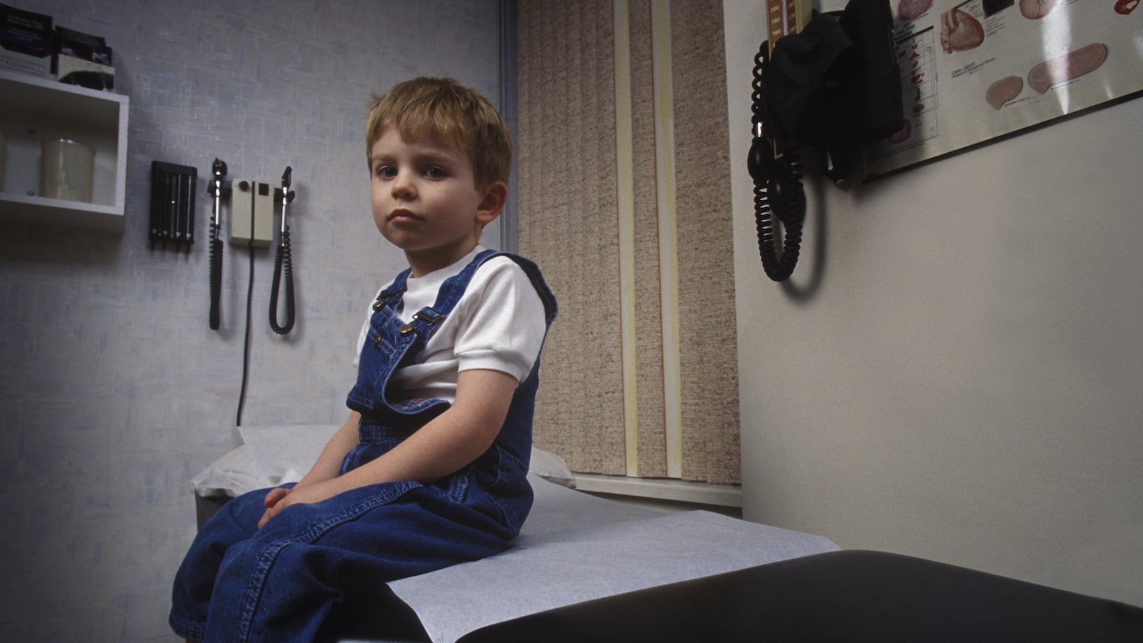 articles/2014/01/30/the-real-reason-pediatricians-want-you-to-vaccinate-your-kids/140128-saunders-vaccines-tease_esd6br