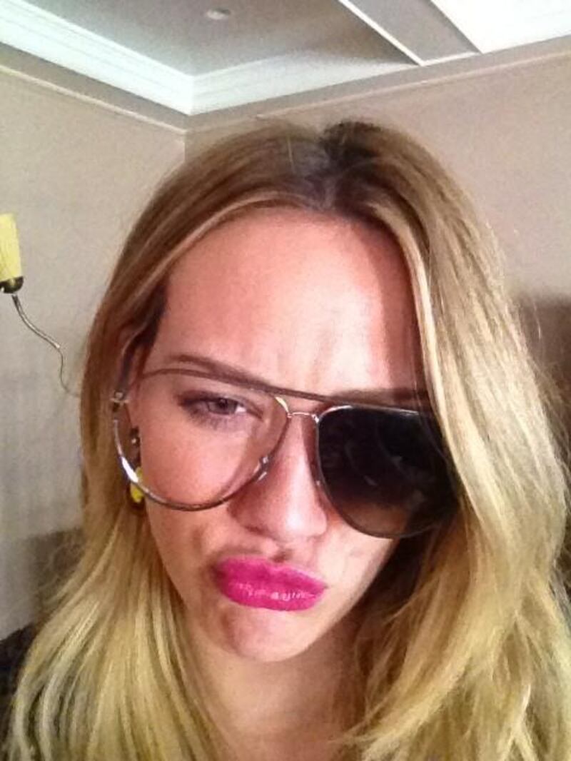 galleries/2012/09/16/hilary-duff-lebron-james-more-celebrity-twitter-pictures-photos/hilary-duff_hsabjh