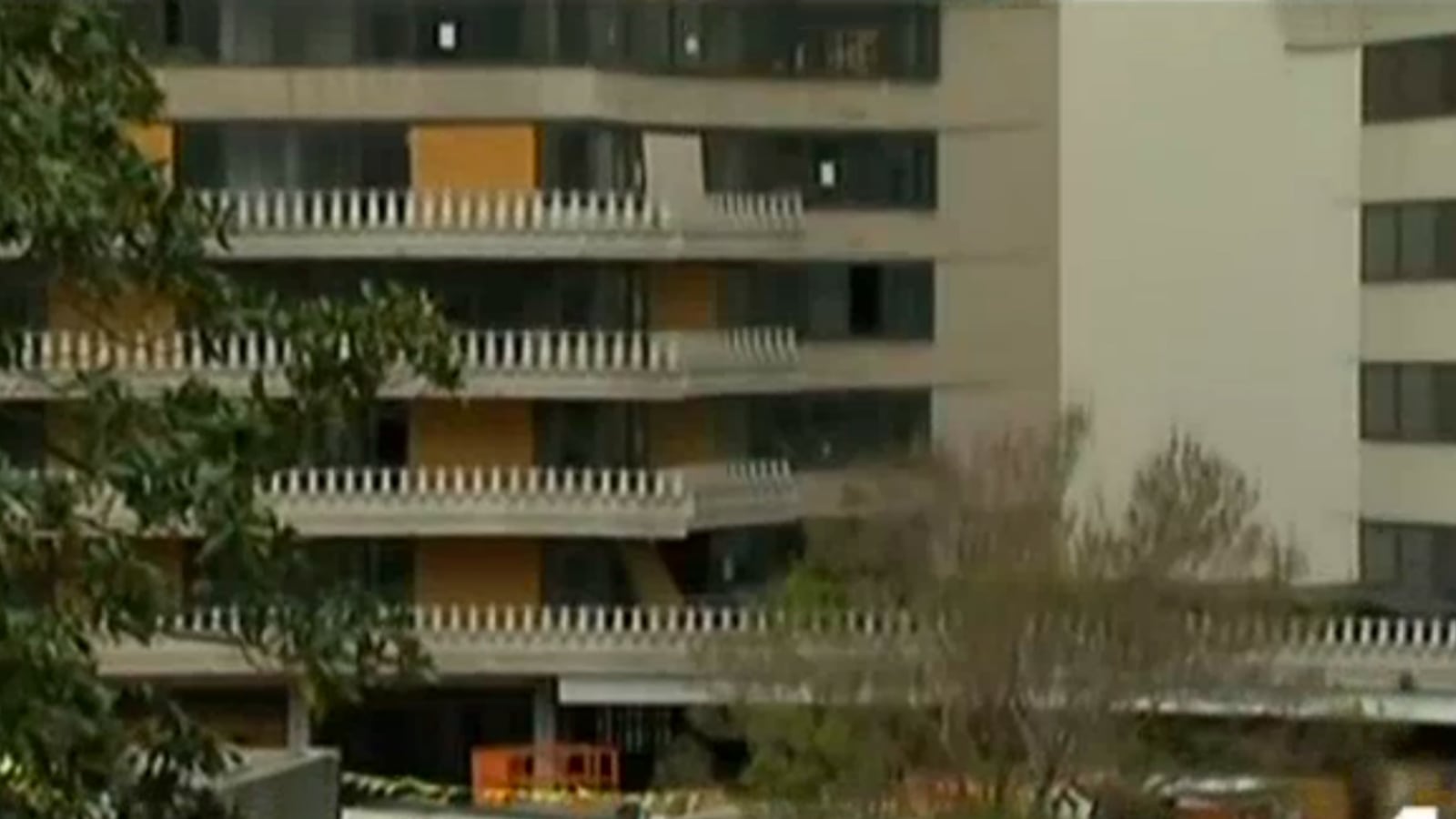 cheats/2015/05/01/people-missing-after-watergate-collapse/150501-watergate-screenshot-cheat_mrnggb