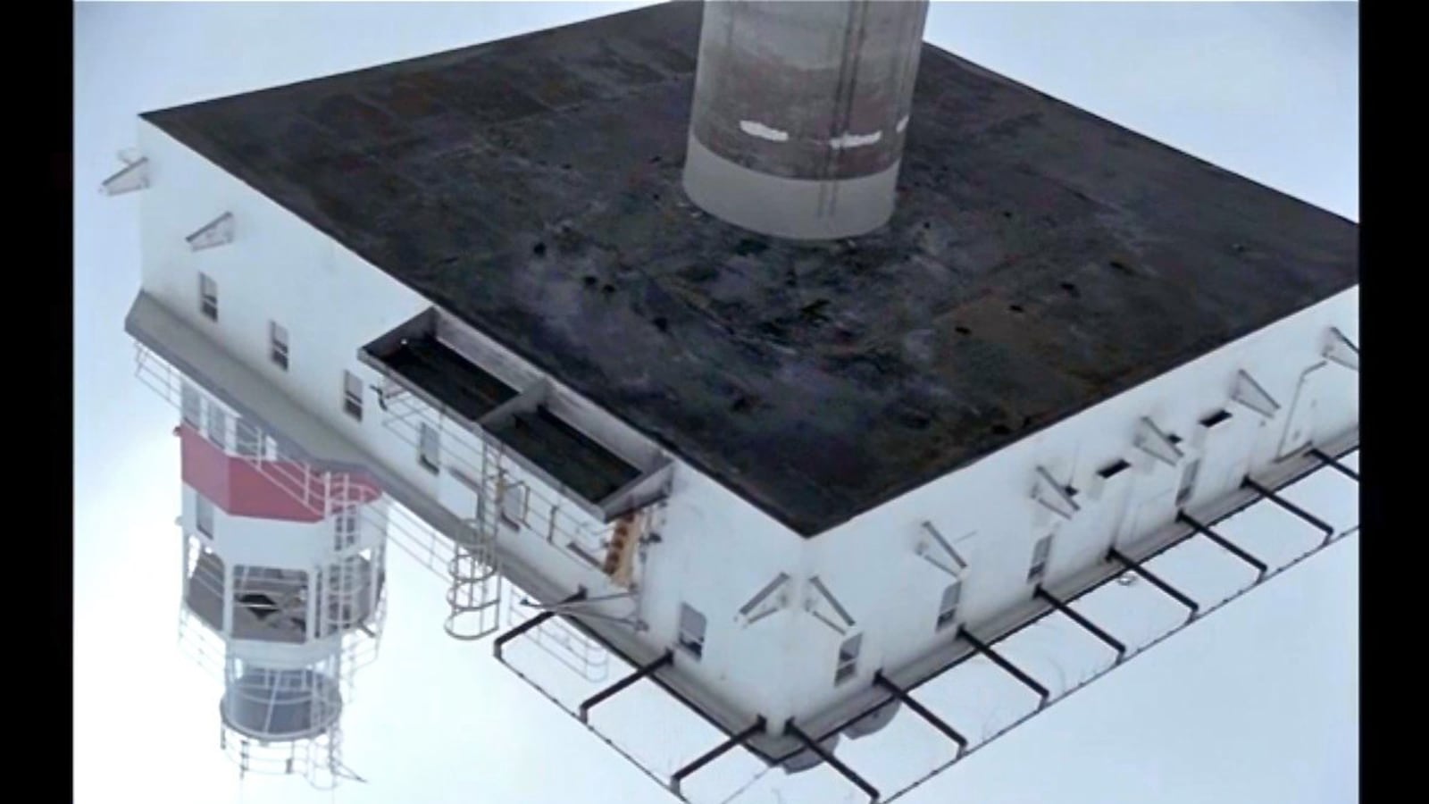 articles/2012/03/06/catherine-yass-screens-lighthouse-at-galerie-lelon/catherine-yass-daily-pic-gopnik_as200w