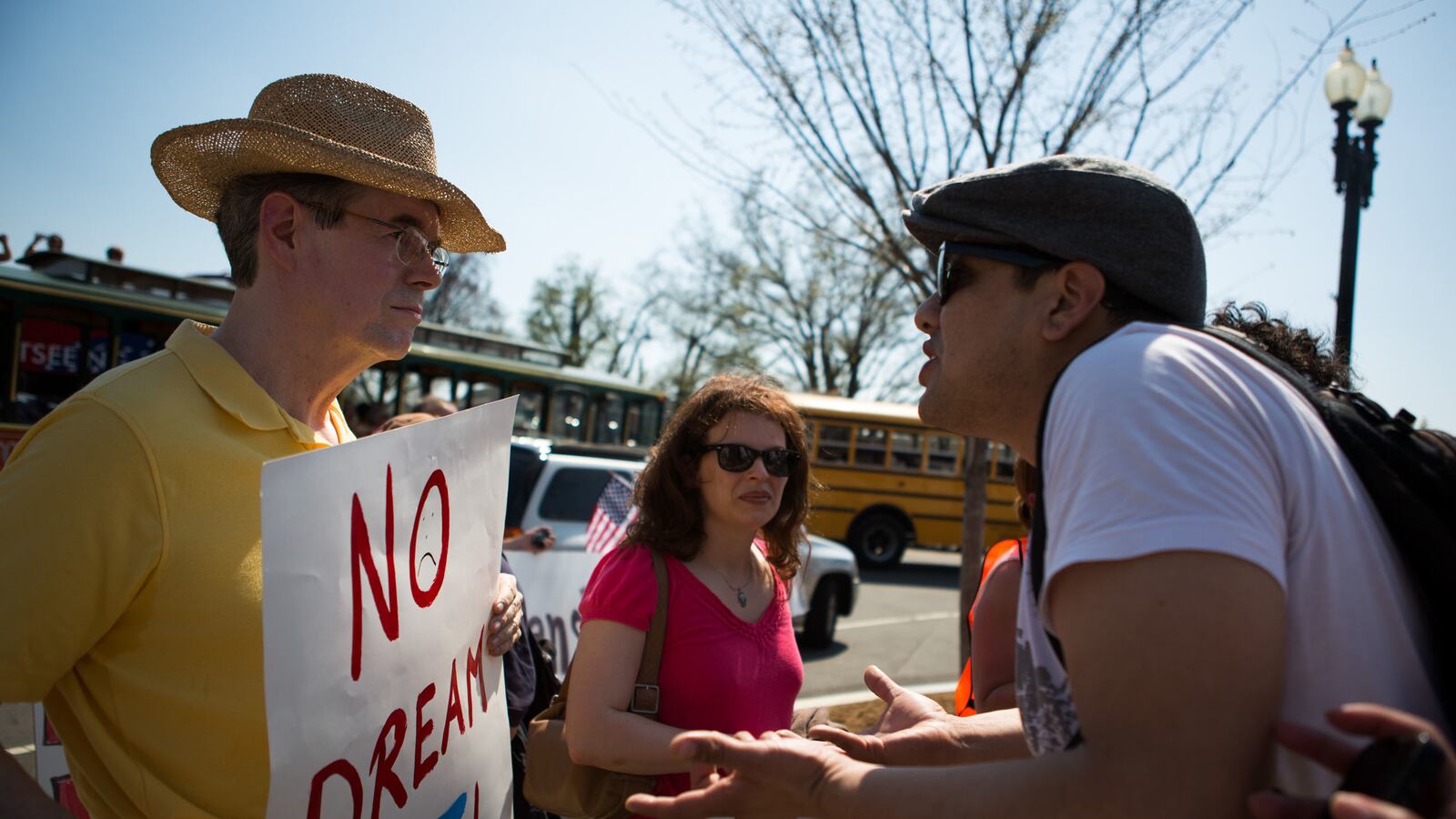 cheats/2014/06/12/partisan-polarization-is-accelerating/140612-pew-politics-cheat_cyg0y3