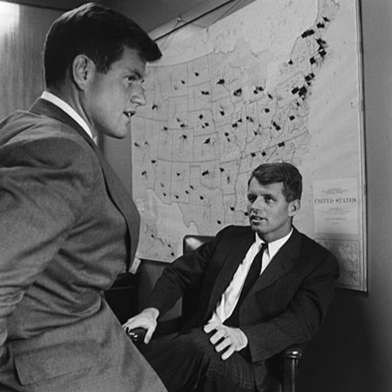 galleries/2009/07/30/intimate-photos-of-the-kennedy-family/kennedy-fam-14_dxut3r