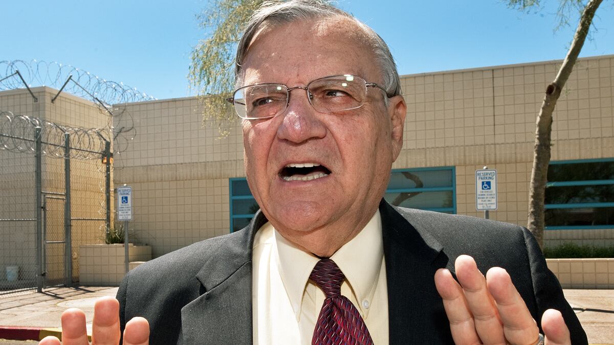 cheats/2012/07/18/arpaio-obama-faked-birth-record/sheriff-joe-birthers-sterling_kyughd