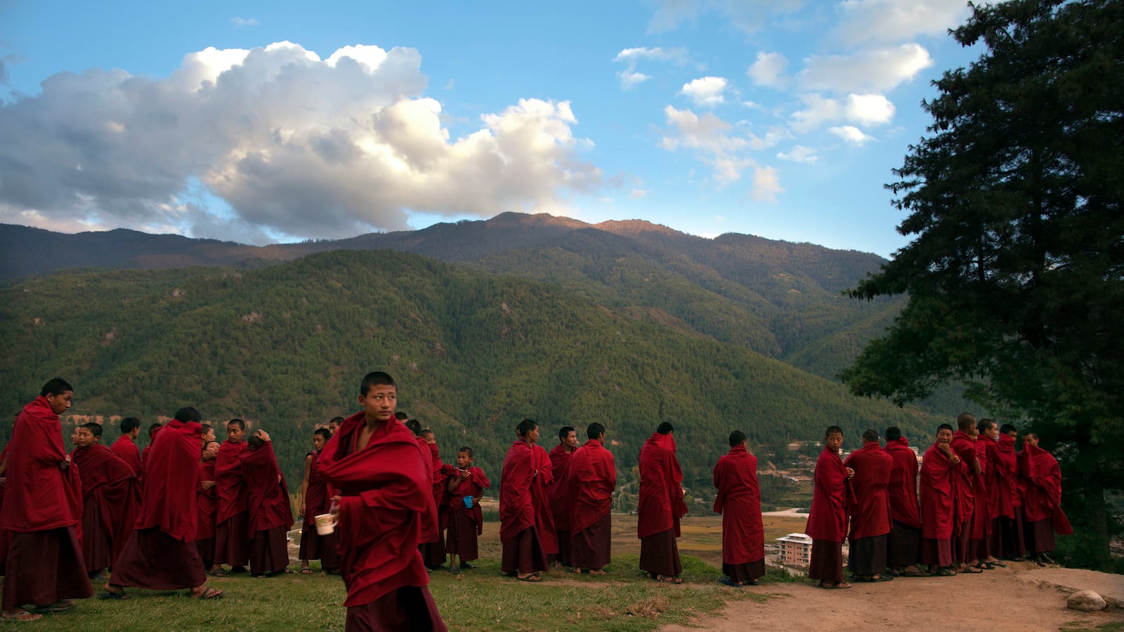 articles/2014/08/17/can-traditional-bhutan-survive-tourism/140816-Chhabra-bhutan-tourism-tease_vp8bqd