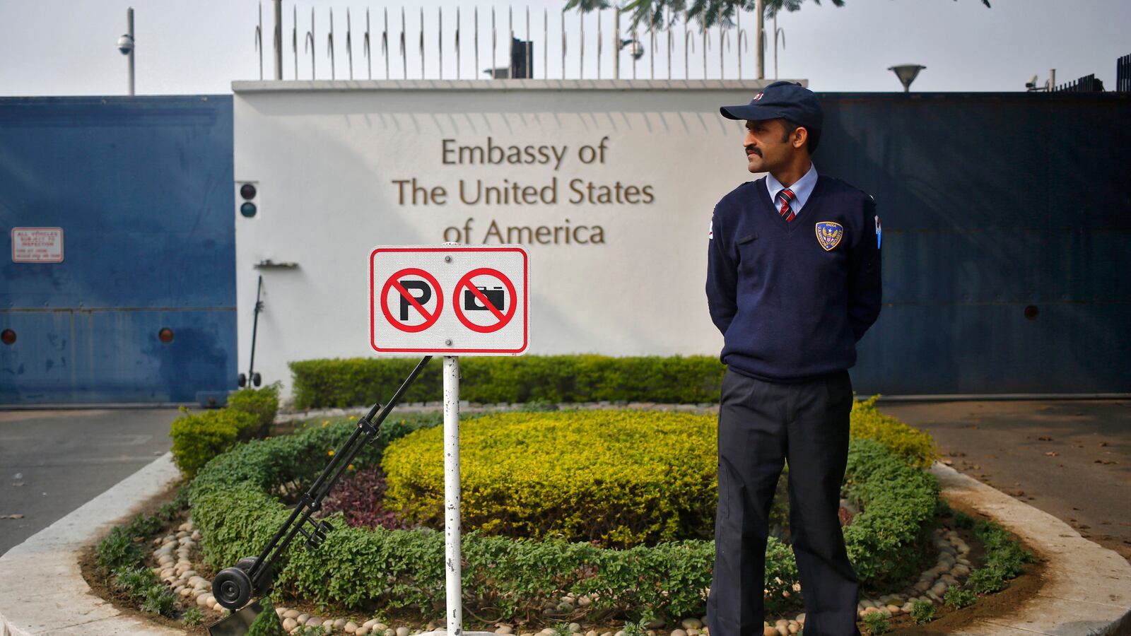 2013-12-18T120000Z_1780910024_GM1E9CI1H9U01_RTRMADP_3_USA-INDIA_u9uwrd