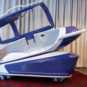 A US woman’s death using the Sarco “suicide capsule” led to multiple arrests in Switzerland.