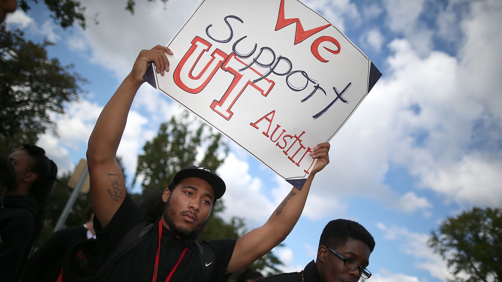 articles/2013/06/24/the-supreme-court-steps-back-from-tokenism-under-a-new-name/130624-supreme-court-tokenism-mcwhorter-tease_nluhtr