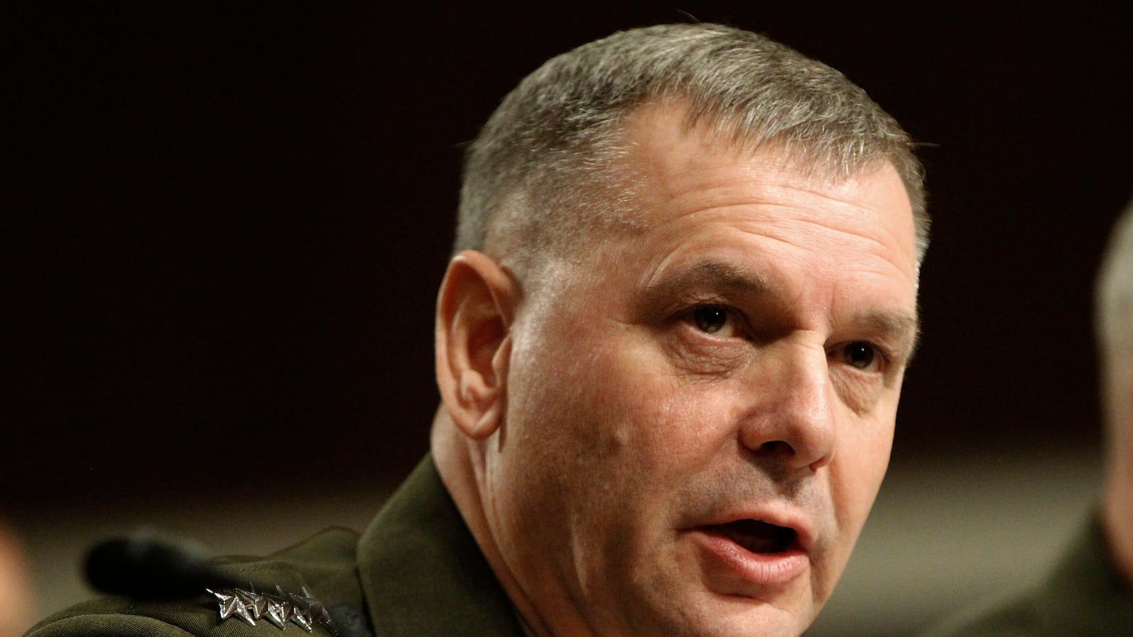 articles/2016/10/17/obama-s-general-charged-with-leaking-classified-info-to-journalists/161017-harris-James-Cartwright-tease_esqqh5