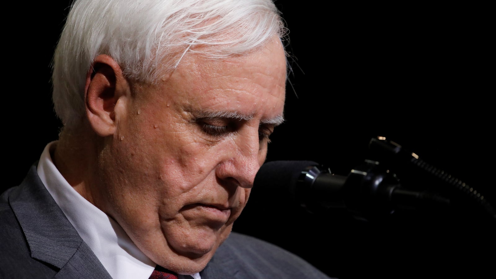 2017-08-04T021129Z_1326292694_RC1469BCBB80_RTRMADP_3_USA-TRUMP-RALLY_syl8zl