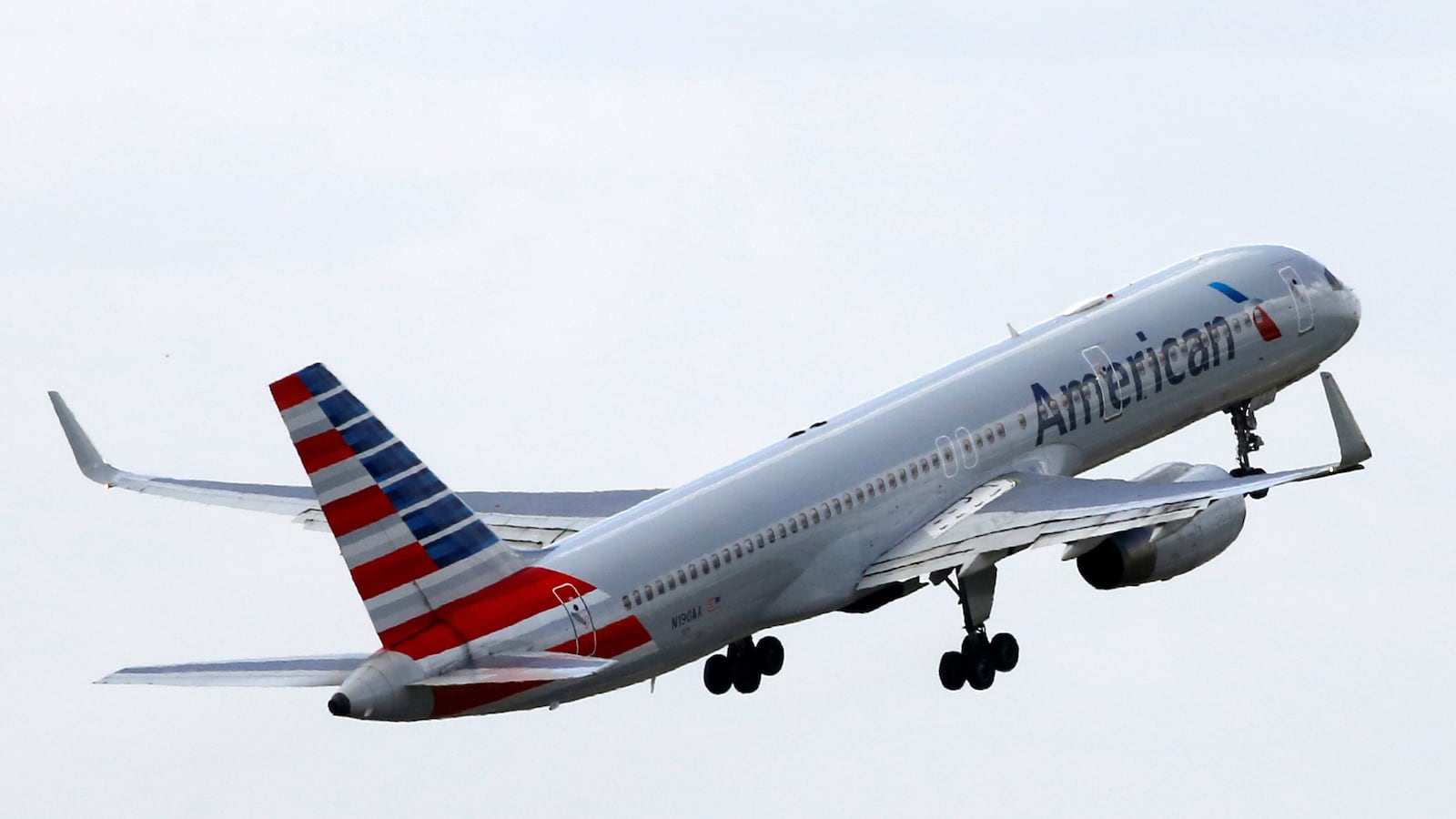 american-airlines_wfwifx