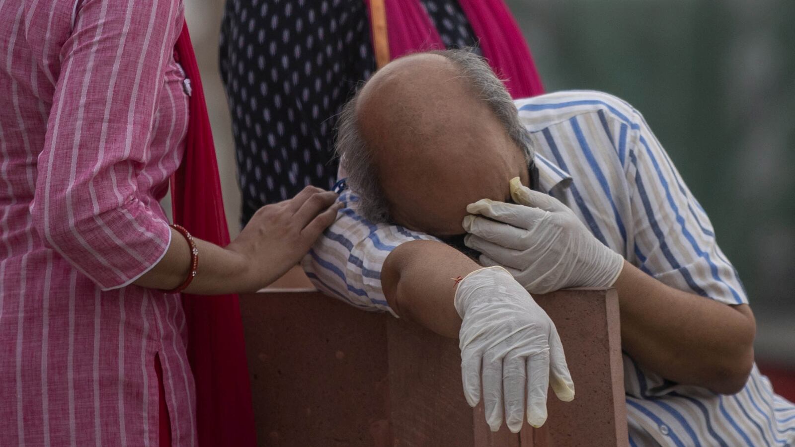 2021-05-06T115447Z_2040798119_RC2BAN9CJ3U4_RTRMADP_3_HEALTH-CORONAVIRUS-INDIA_rf63hg