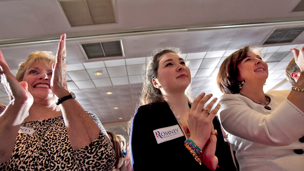 cheats/2012/03/27/romney-obama-fight-over-women/romney-obama-compete-for-women-supporters-cheat_plhpin