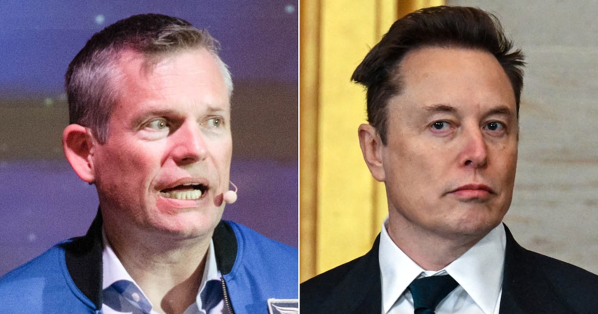 Elon Musk Hits Astronaut With Shocking Slur After Being Slammed Over ‘Lie’ - The Daily Beast