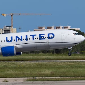 United Airlines plane