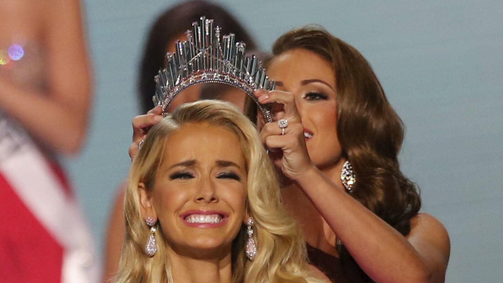 cheats/2015/07/12/miss-oklahoma-crowned-miss-usa/150712-miss-usa-oklahoma-cheat_sjwb14