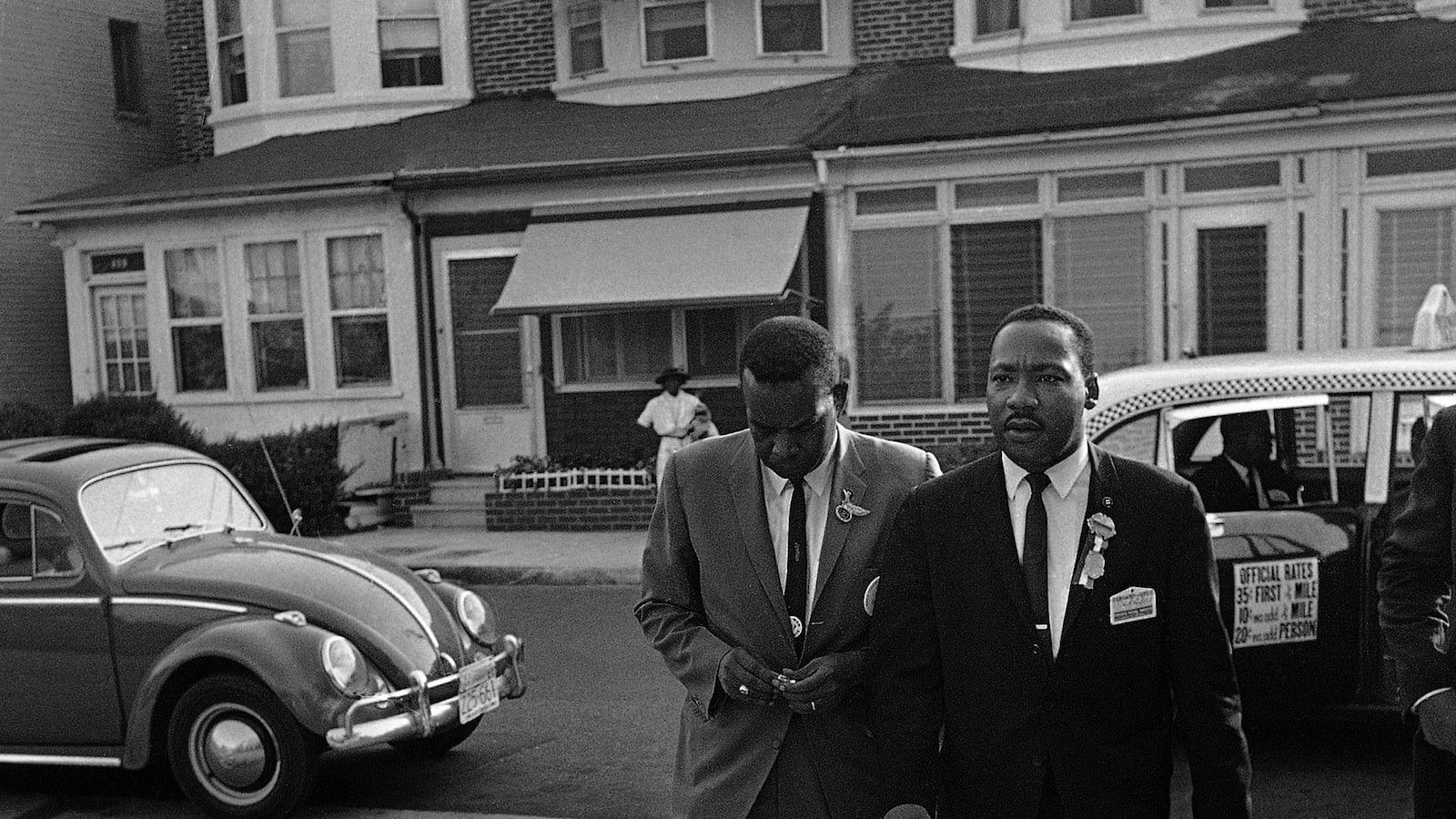 articles/2013/01/21/phil-romano-the-new-york-cop-who-saved-martin-luther-king-jr-s-life/130120-_Daly-MLK-tease_s6oado