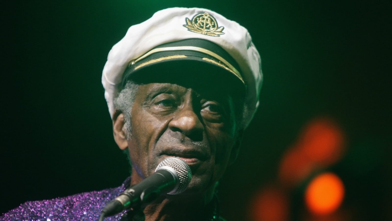 cheats/2012/09/14/chuck-berry-s-home-robbed/chuck-berry-robbed-cheat_x0lheh