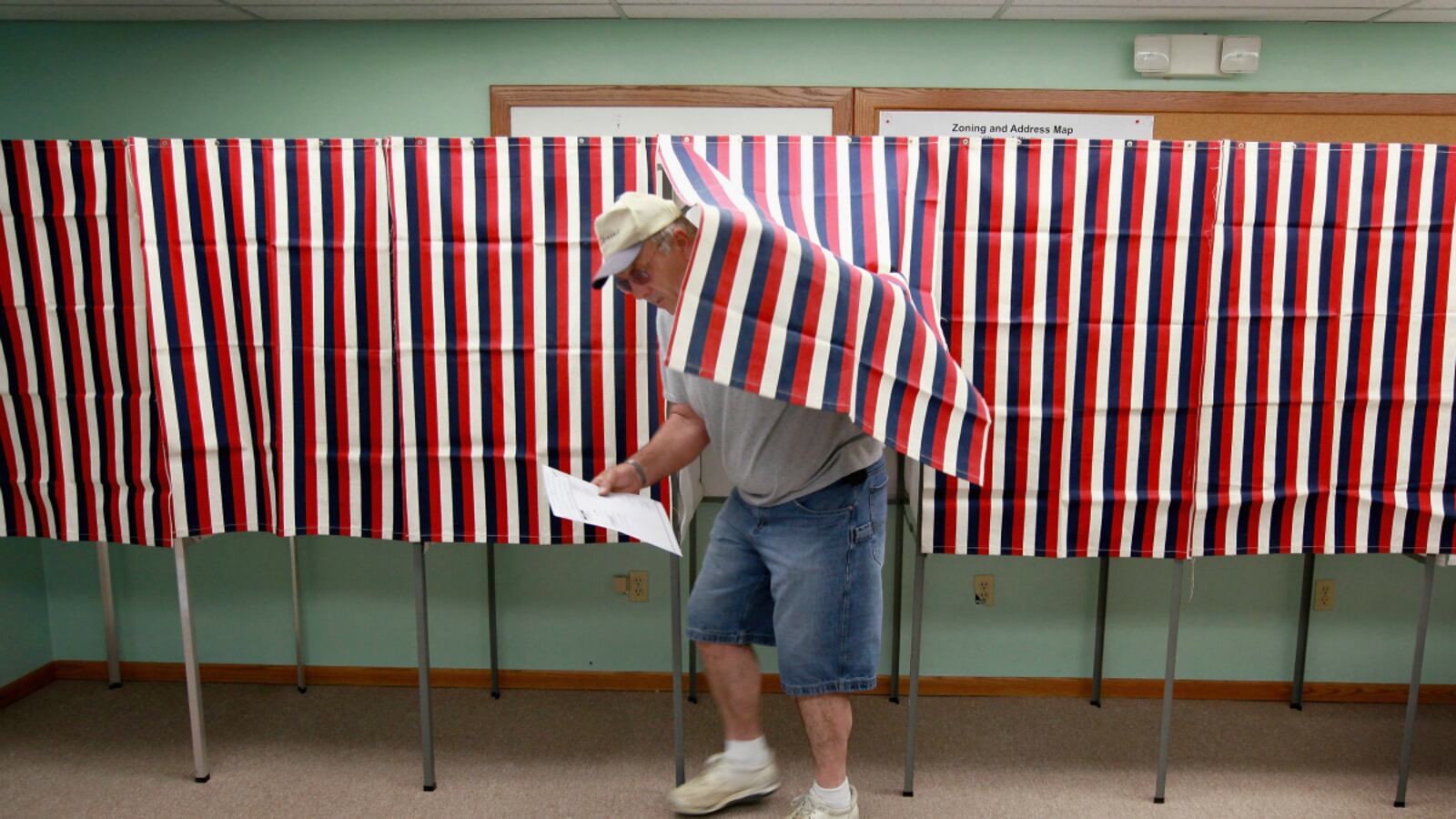 cheats/2012/08/30/court-rejects-texas-voter-id-law/texas-voter-id-struck-down-cheat_r3tl1q