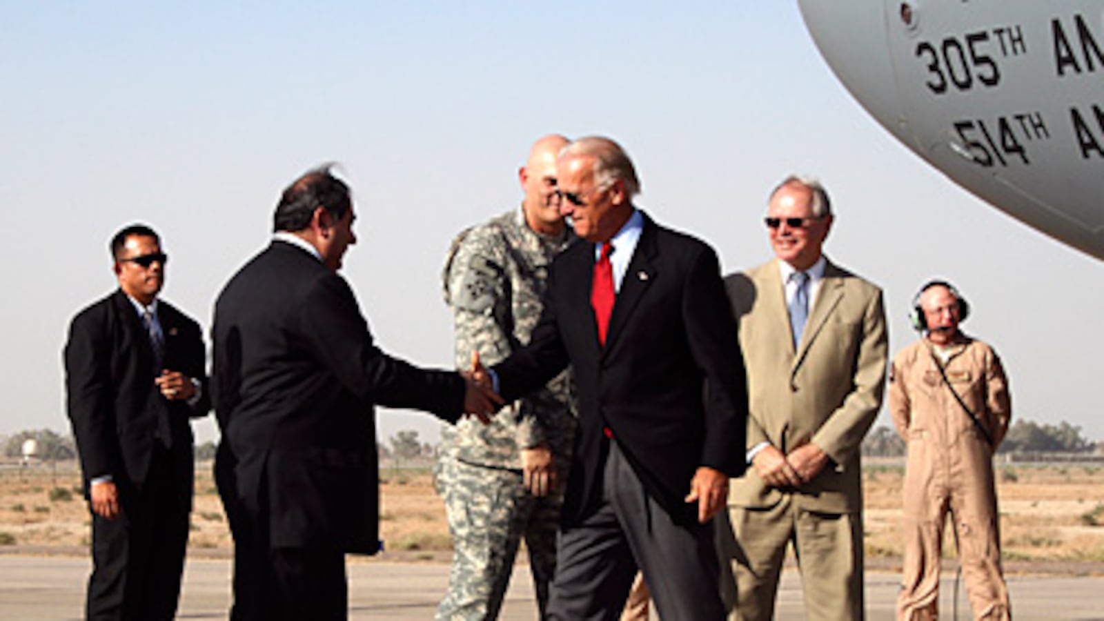 cheats/2009/09/15/biden-arrives-in-iraq/biden-in-baghdad_qrzk2z