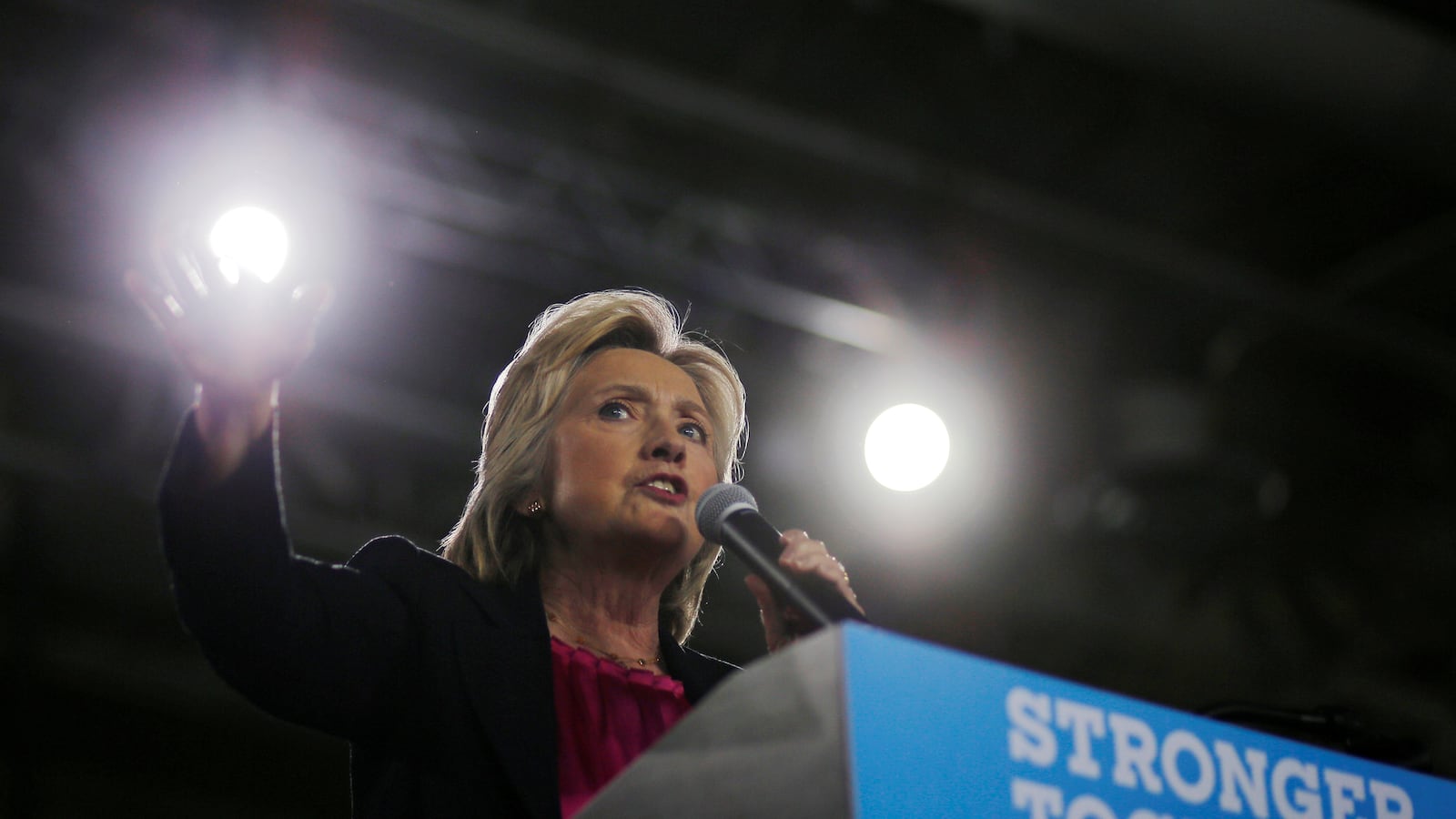 cheats/2016/09/07/dallas-morning-news-endorses-1st-democrat-for-president-since-wwii/160907-dallas-morning-news-hillary-endorsement-cheat_ivqha5